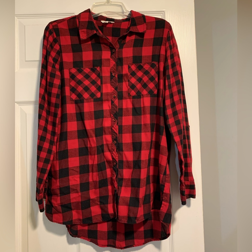 Cato woman’s plaid long sleeve button up red  M